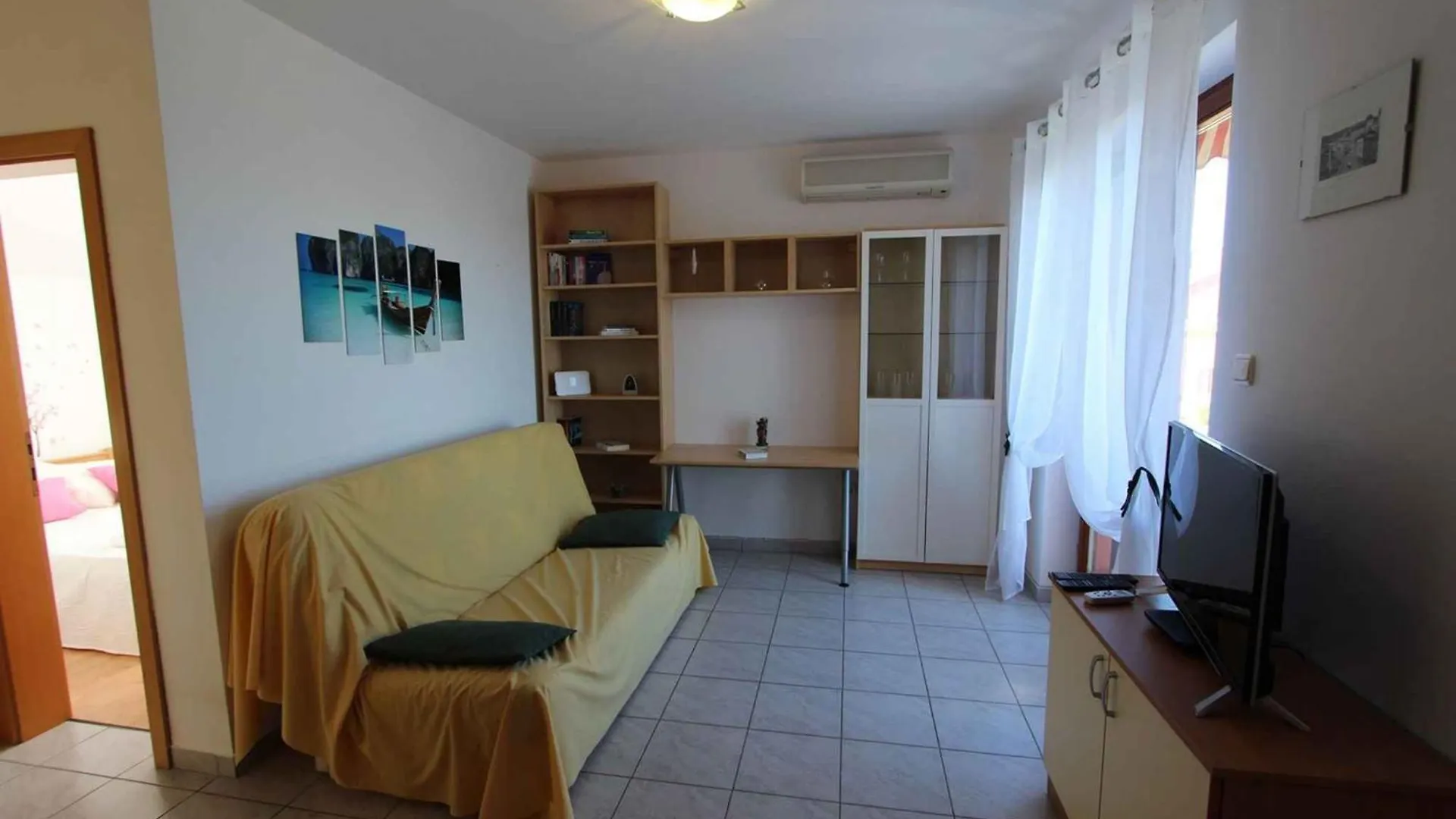 Apartment In Malinska - Insel Krk 53373